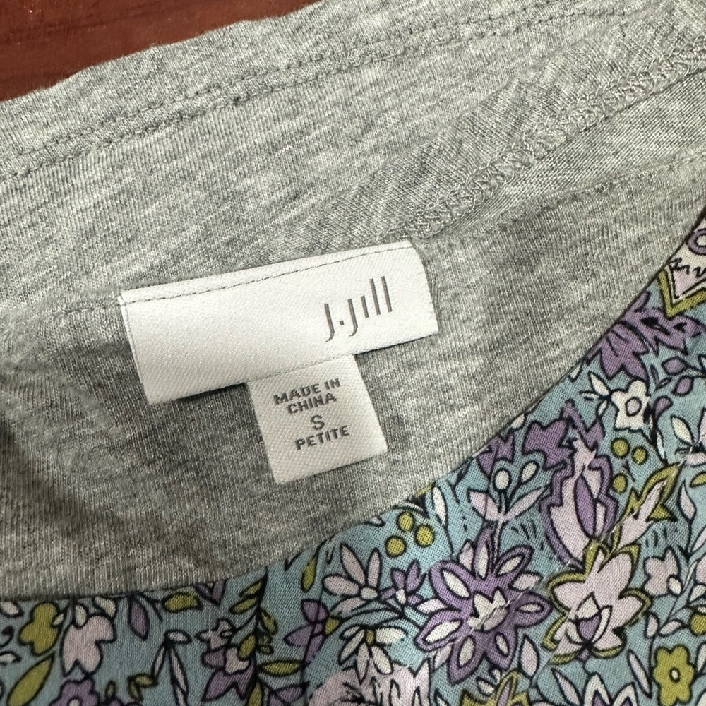 Floral Patchwork Top - Multicolor - Picture 7 of 8